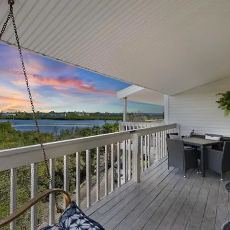 The Intercoastal 209 Apartment